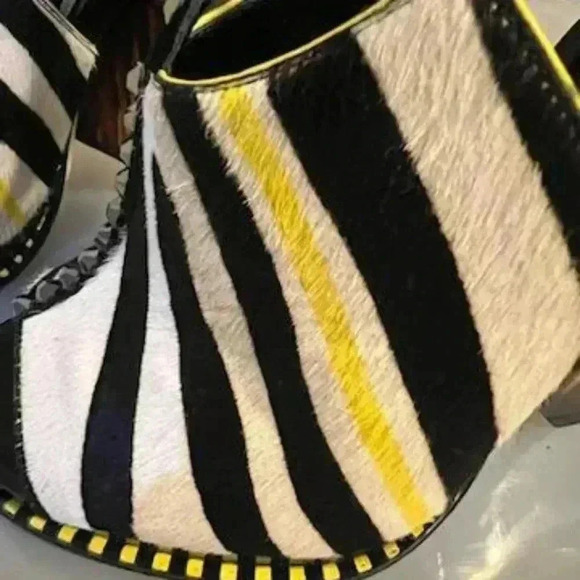 Jimmy Choo Multicolor Calf Hair Crystal Embellished Kaskade T-Strap sz 36 - Picture 6 of 11